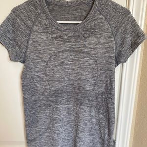 LULULEMON Swiftly Tech tee